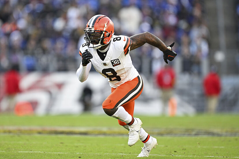 BREAKING NEWS!!!: The Browns key player “Elijah Moore” finally depart the club because he is been offered a mega contract by the rival team worth…