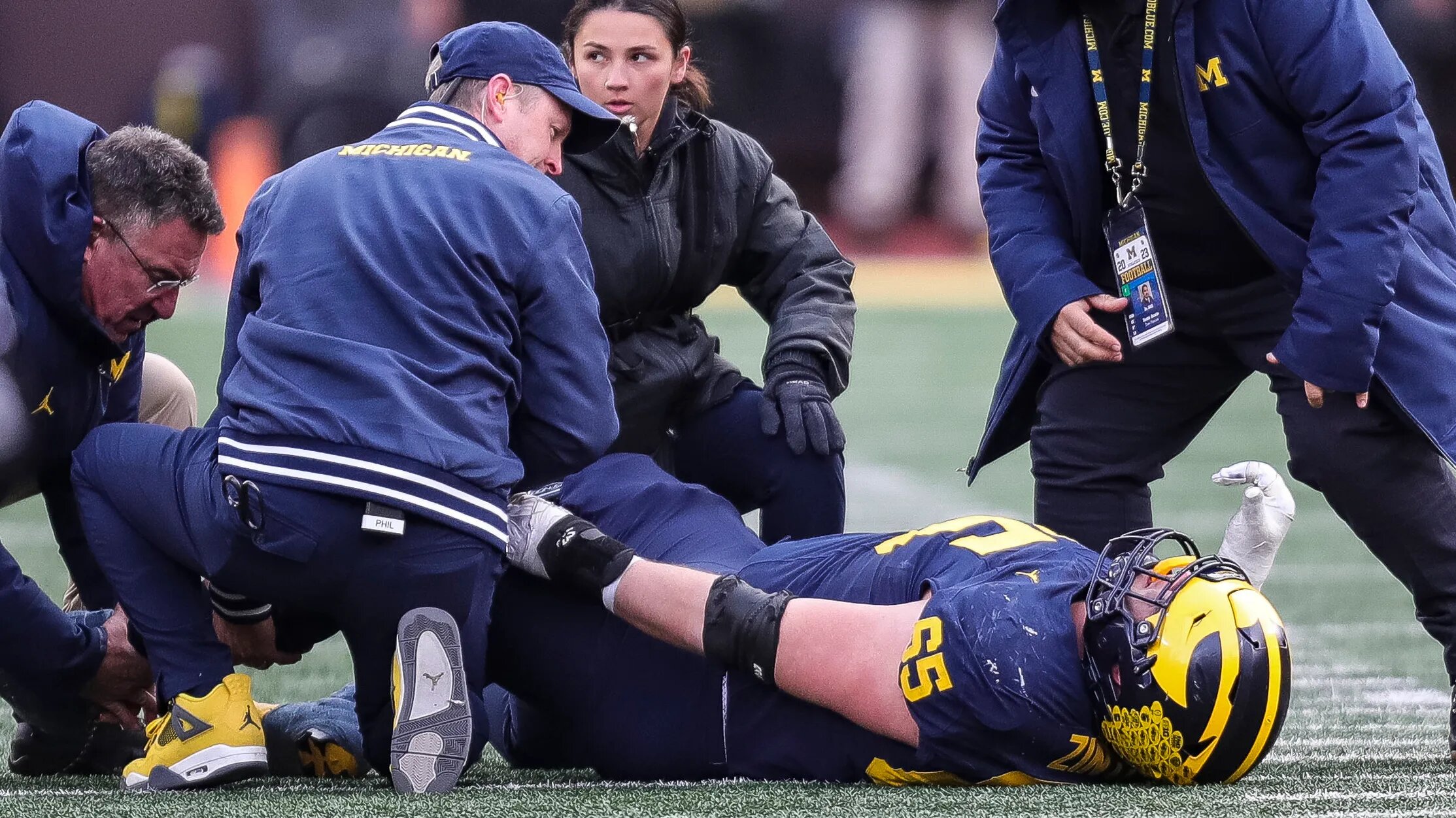 SUDDEN DEATH!!!: “Michigan” Head Coach Sorrowfully Announces The Passing Away Of…Read More…