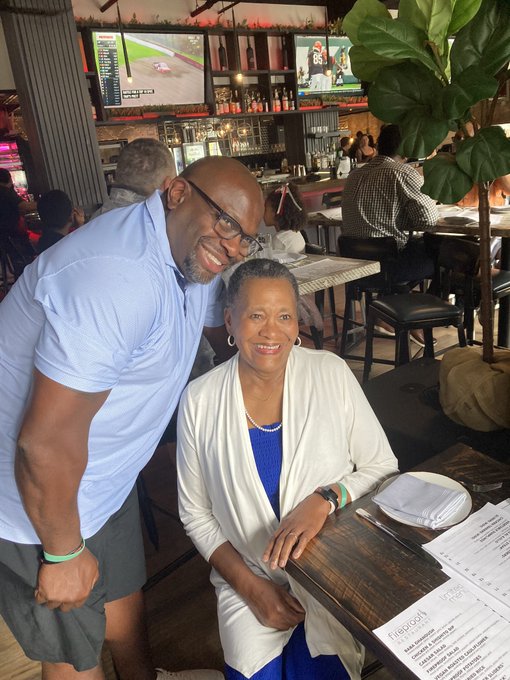 BIRTHDAY CELEBRATION!!!: Michigan “Off. Run Game Coordinator/Running Backs” Coach “Tony Alford” celebrates his mom 82nd birthday as he gift her a house and…