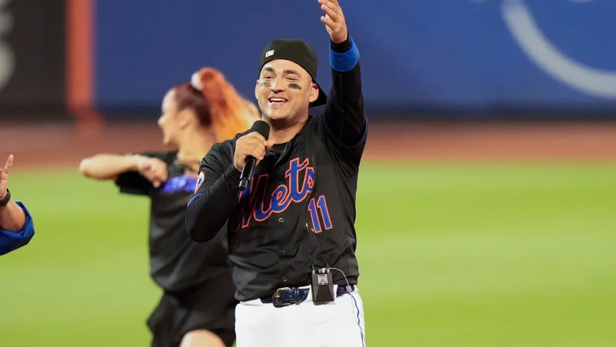 WORLD CLASS PERFORMANCE: OMG! Mets infielder Jose Iglesias performs his song after win AND WAS…