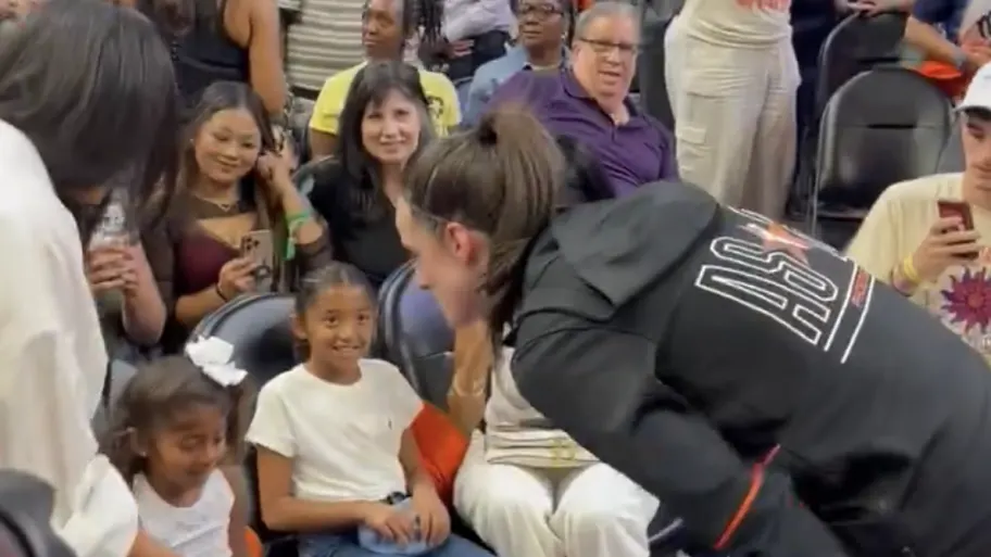 At the All-Star Game, Caitlin Clark Shares a Sweet Moment with Vanessa Bryant and Her Daughters.Visit the following link to learn more: https…