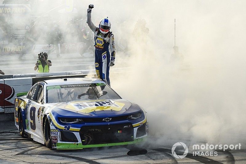 NASCAR News: Chaotic Carsmooke Incident at Pocono Leaves Chase Elliott Seriously Injured…